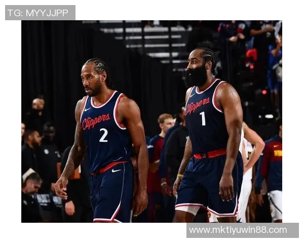 小卡季前赛表现出色砍下35分与队友重聚感到非常开心