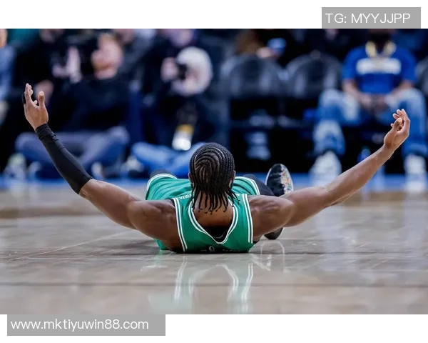 追梦之路：杰伦布朗渴望成为球队核心却面临阵容困境