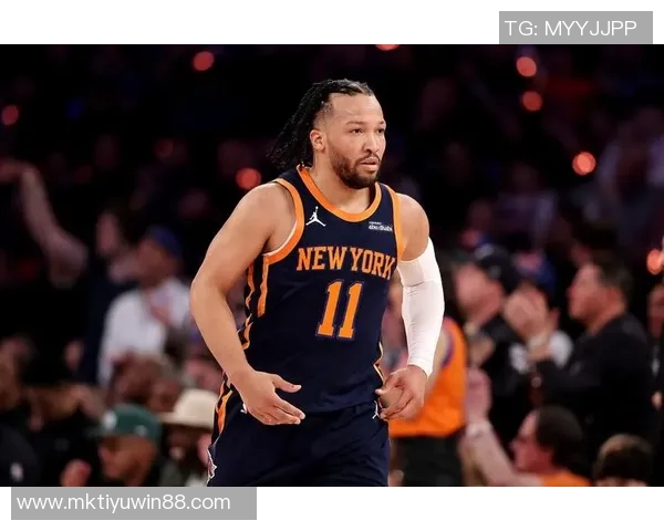 杰伦在关键战役中展现硬实力下半场狂砍30分仅失3球力压当代乔丹