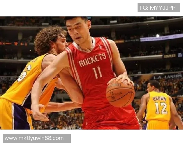 姚明创历史:25年前今日单场38分且命中率百分百的传奇时刻 姚明创历史:25年前今日单场38分且命中率百分百的传奇时刻