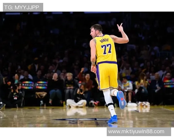 湖人连胜两场超越火箭掘金升至西部第三展现强大性价比